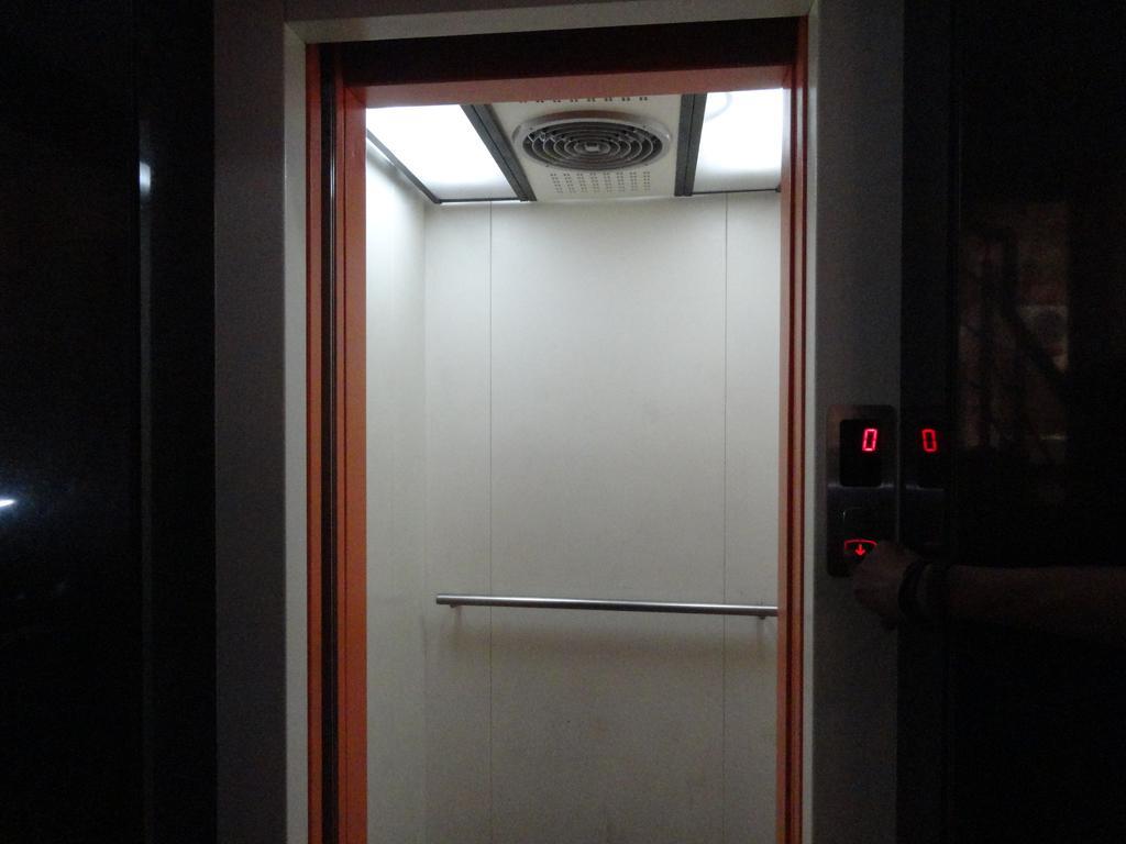 Hotel Miraya Джайпур Екстериор снимка