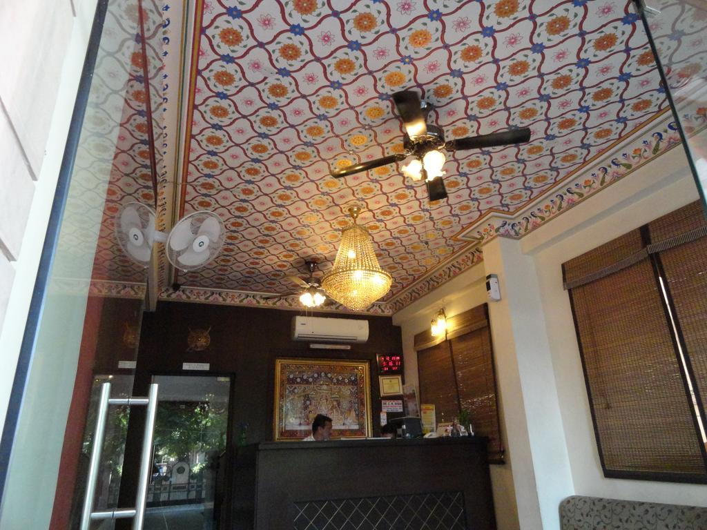 Hotel Miraya Джайпур Екстериор снимка