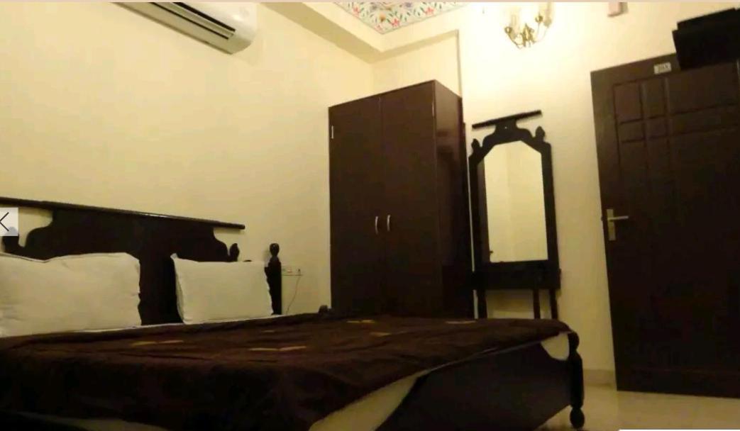 Hotel Miraya Джайпур Екстериор снимка
