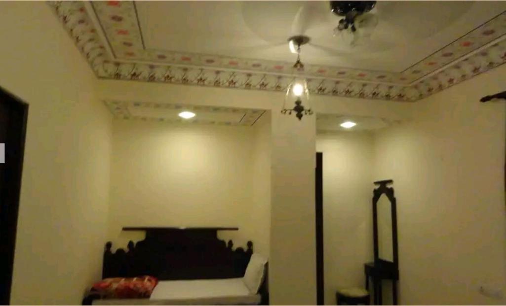 Hotel Miraya Джайпур Екстериор снимка